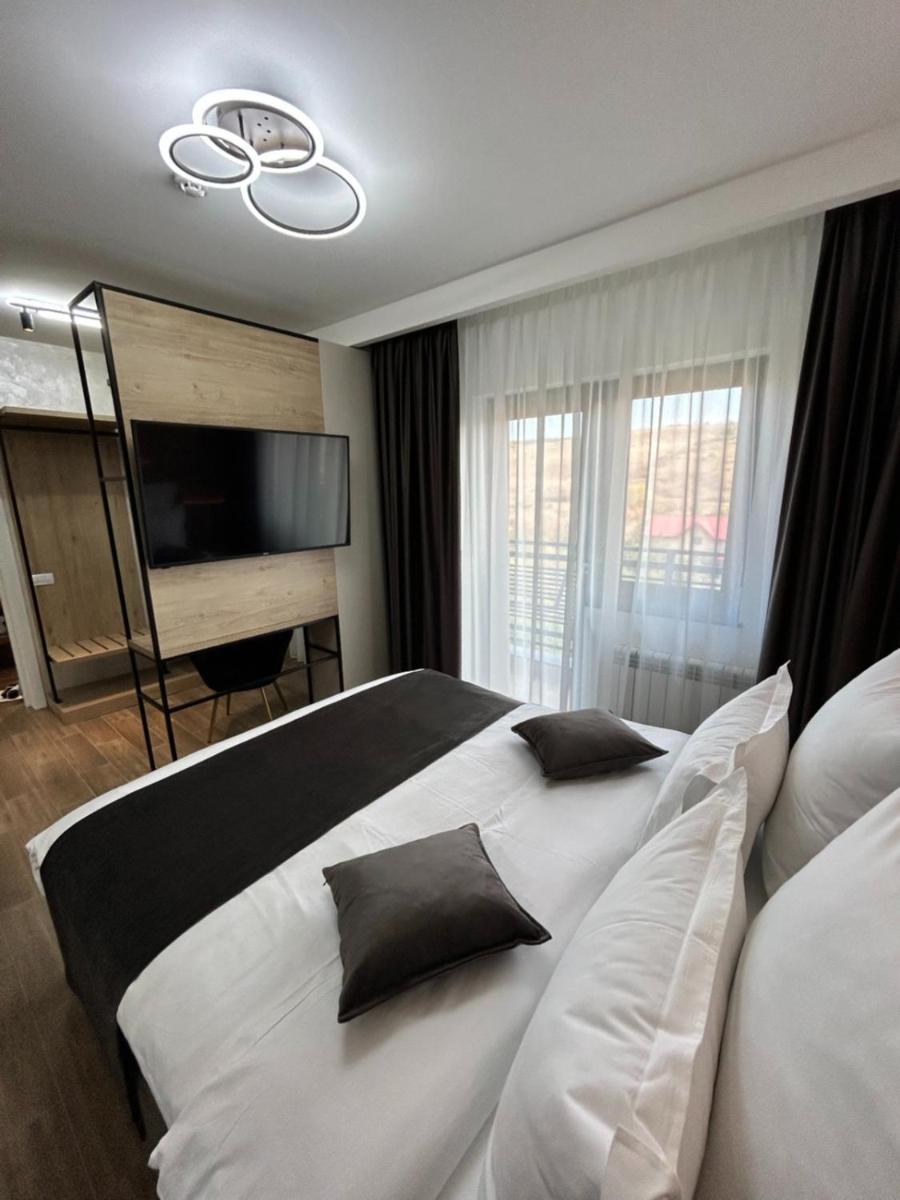 Monarc Boutique Aparthotel - Self Check-In Visan 外观 照片