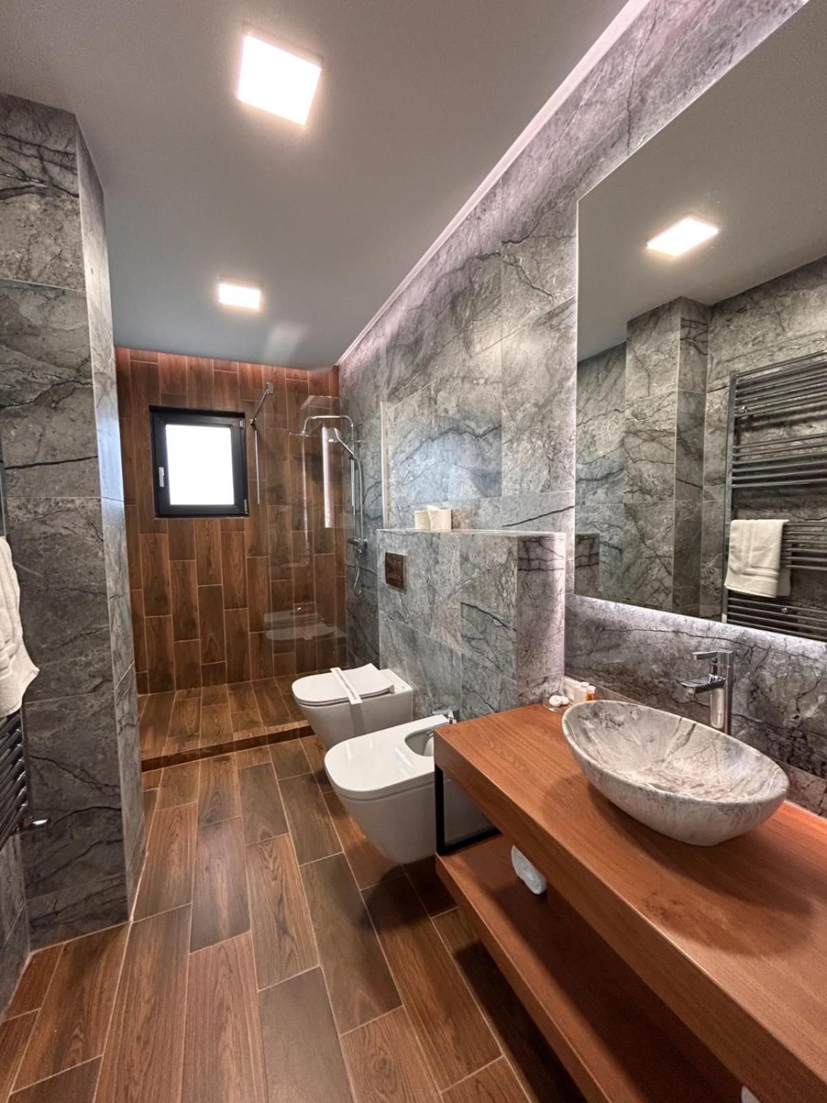 Monarc Boutique Aparthotel - Self Check-In Visan 外观 照片