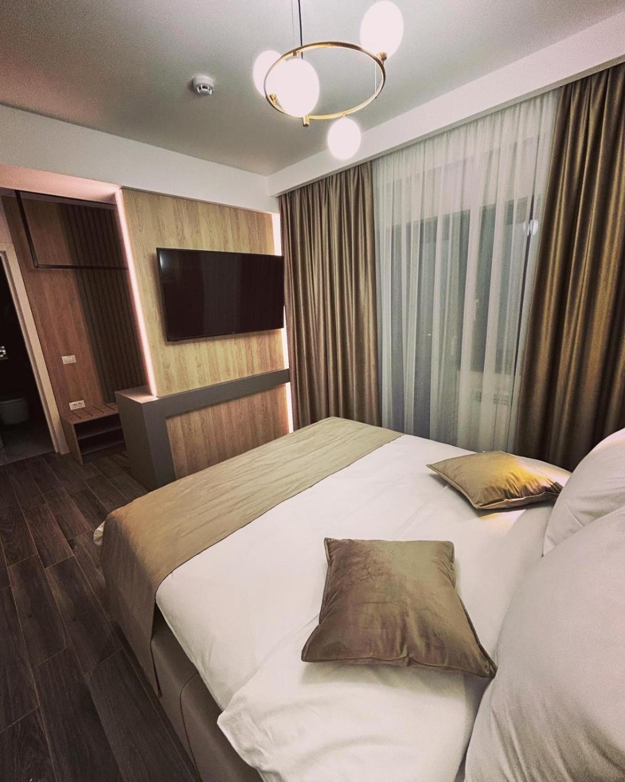 Monarc Boutique Aparthotel - Self Check-In Visan 外观 照片